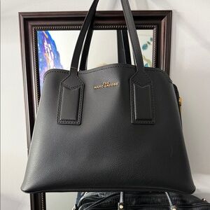 Marc Jacobs Bag The Editor Black red interior 2 handles
